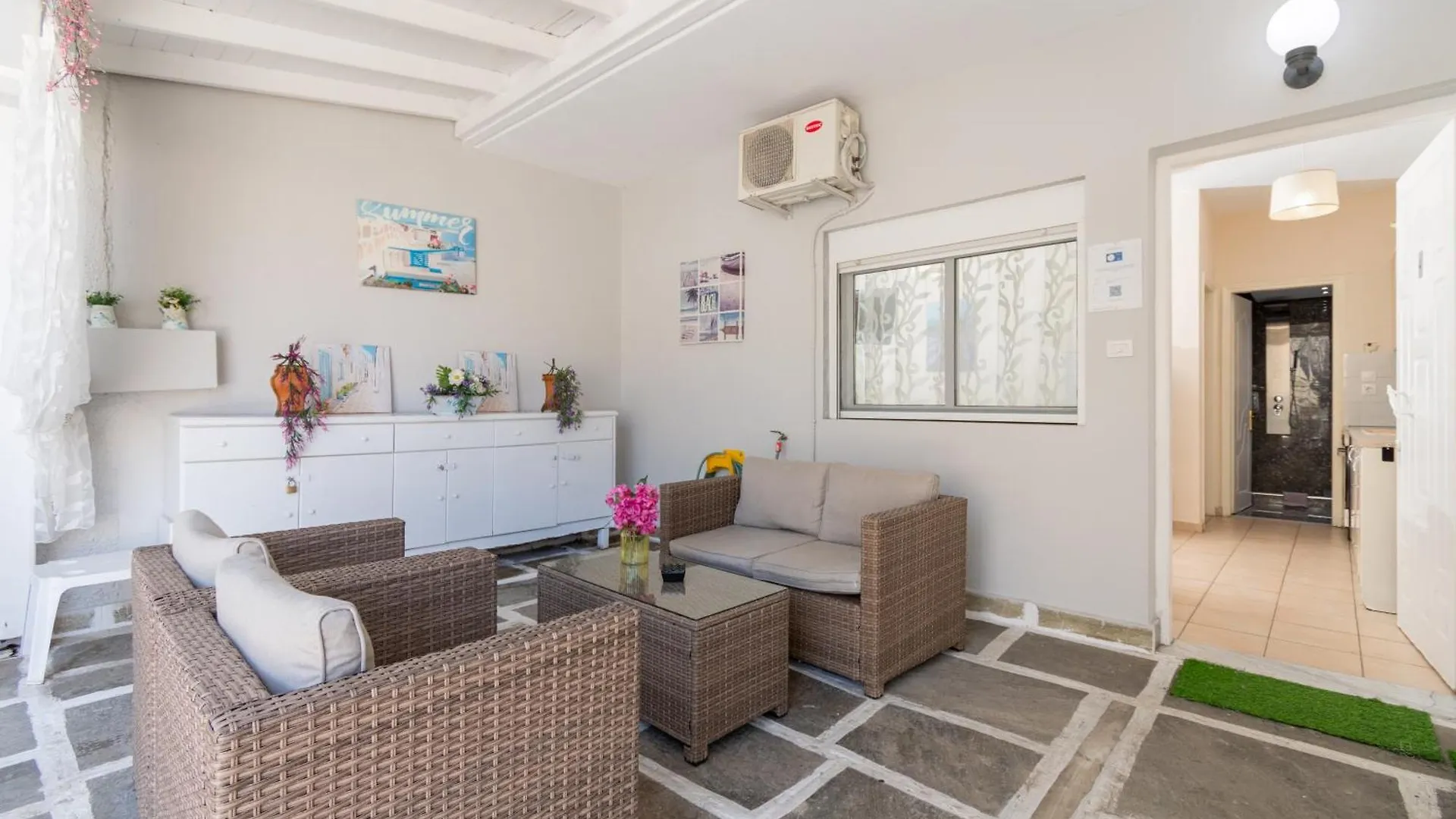 Family Inn Apartments&Suites Neos Marmaras